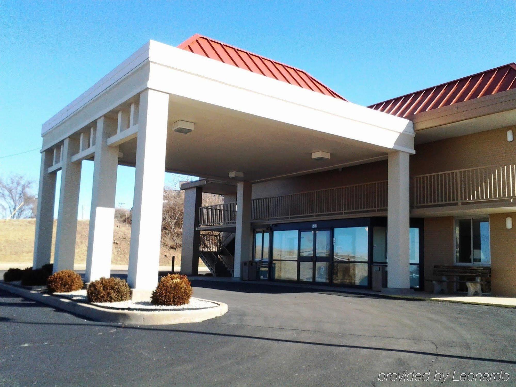 Americas Best Value Inn - Collinsville / St. Louis Extérieur photo